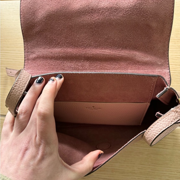 Kate Spade pebbled leather crossbody - Picture 4 of 4